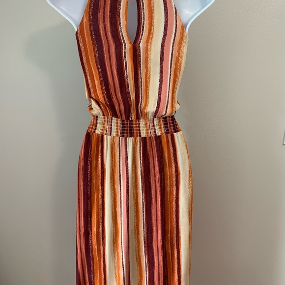 Xhilaration Dress - Picture 3 of 16